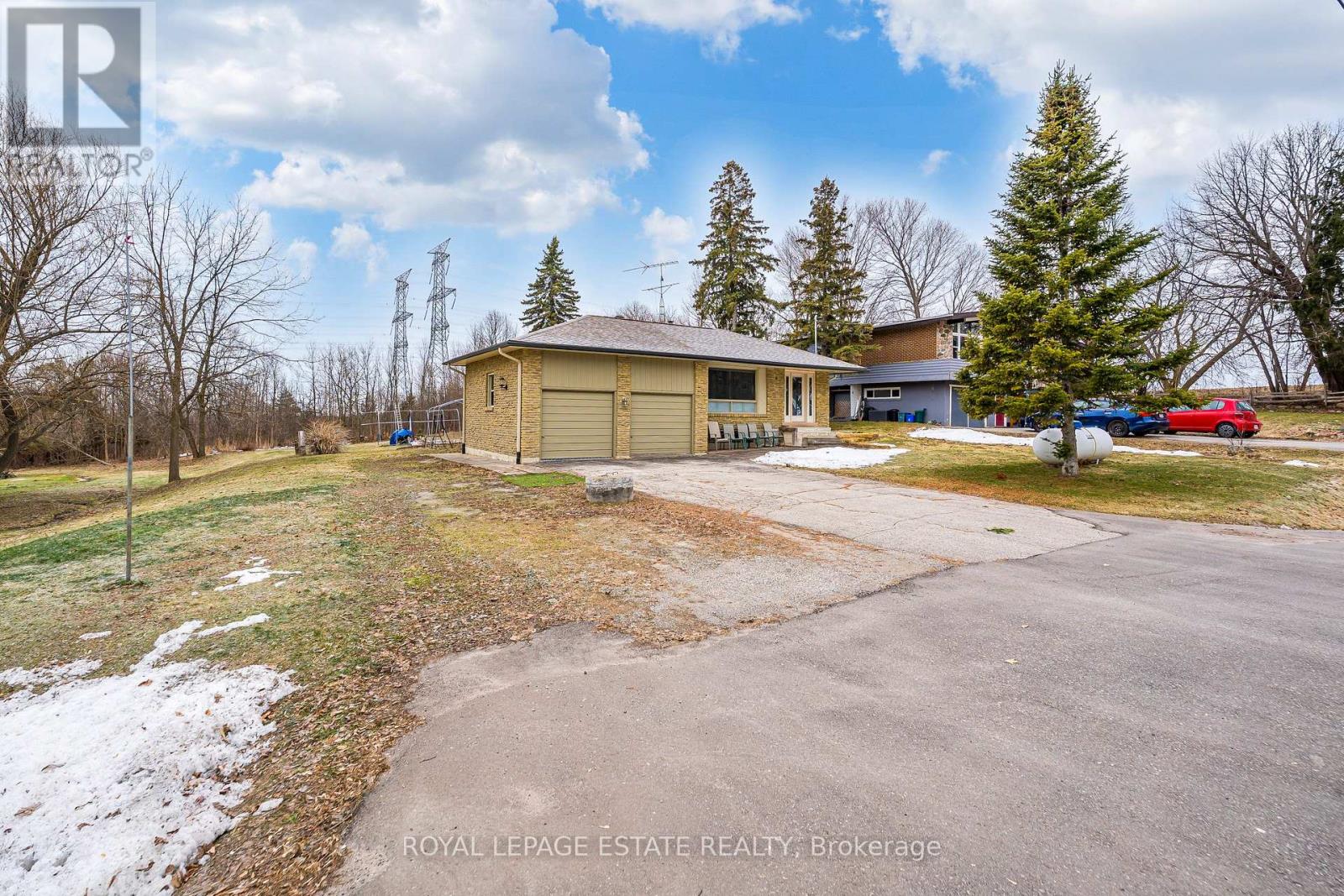 2 Jomar Avenue, Pickering, Ontario  L1V 2P9 - Photo 2 - E12895246