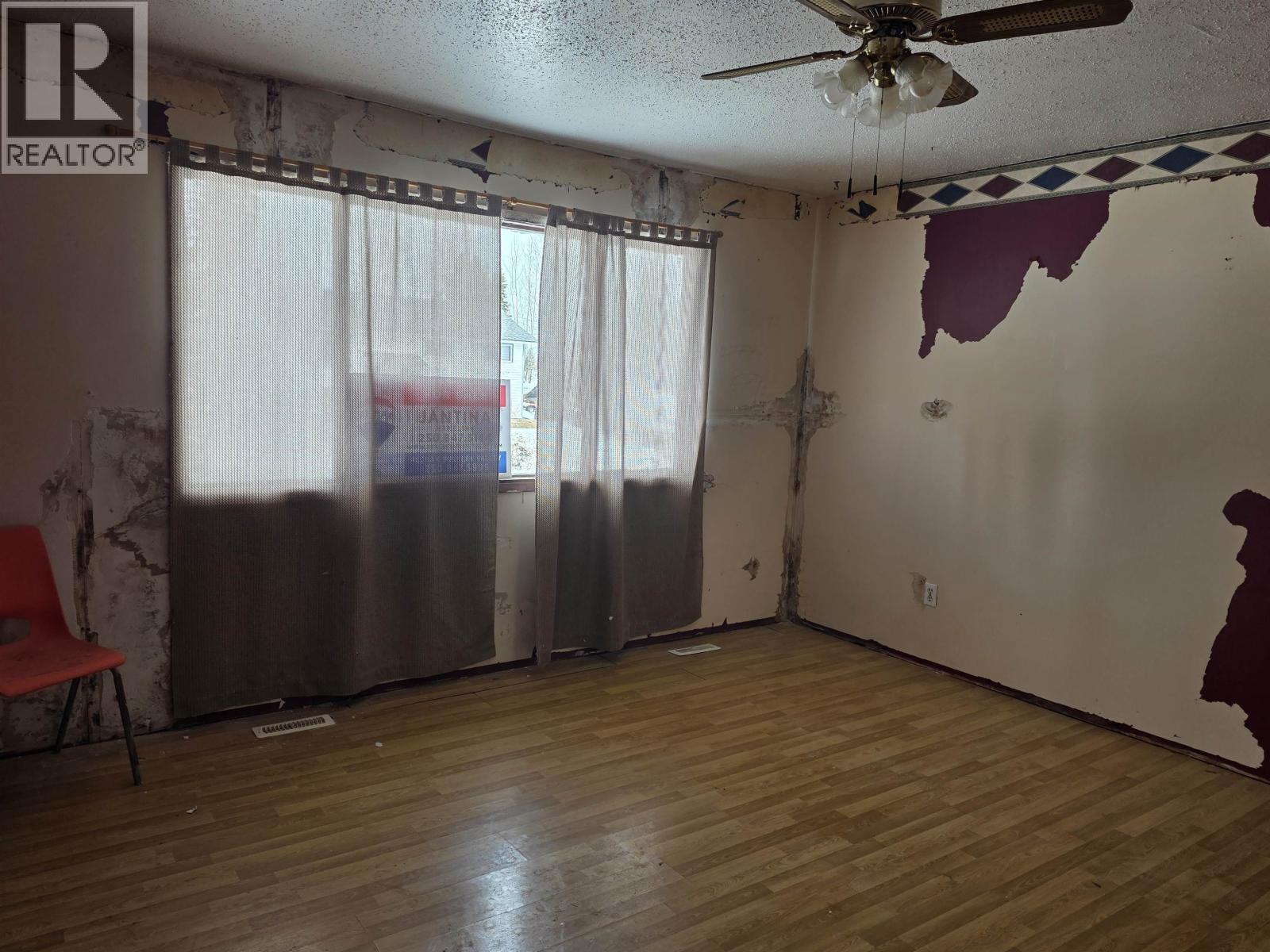 61 Chapman Street, Granisle, British Columbia  V0J 1W0 - Photo 5 - R3101034