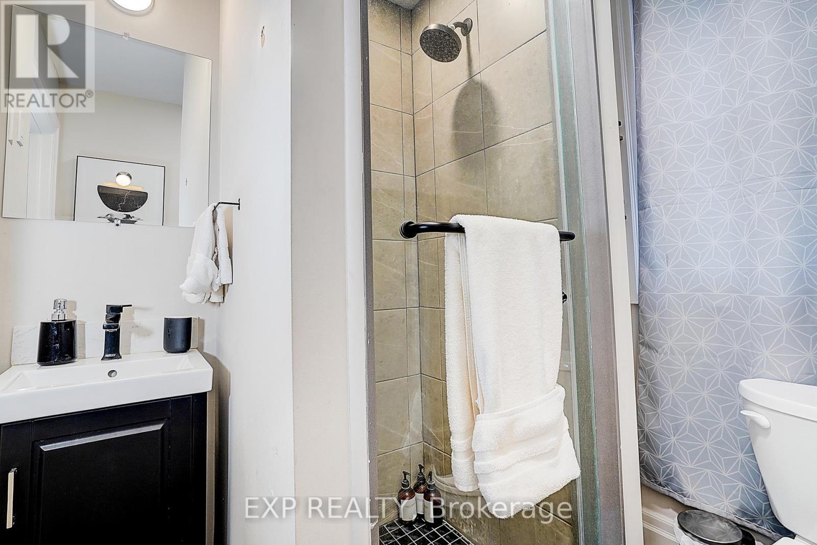 12 Vincent Street, Newmarket, Ontario  L3Y 4G2 - Photo 30 - N12895192