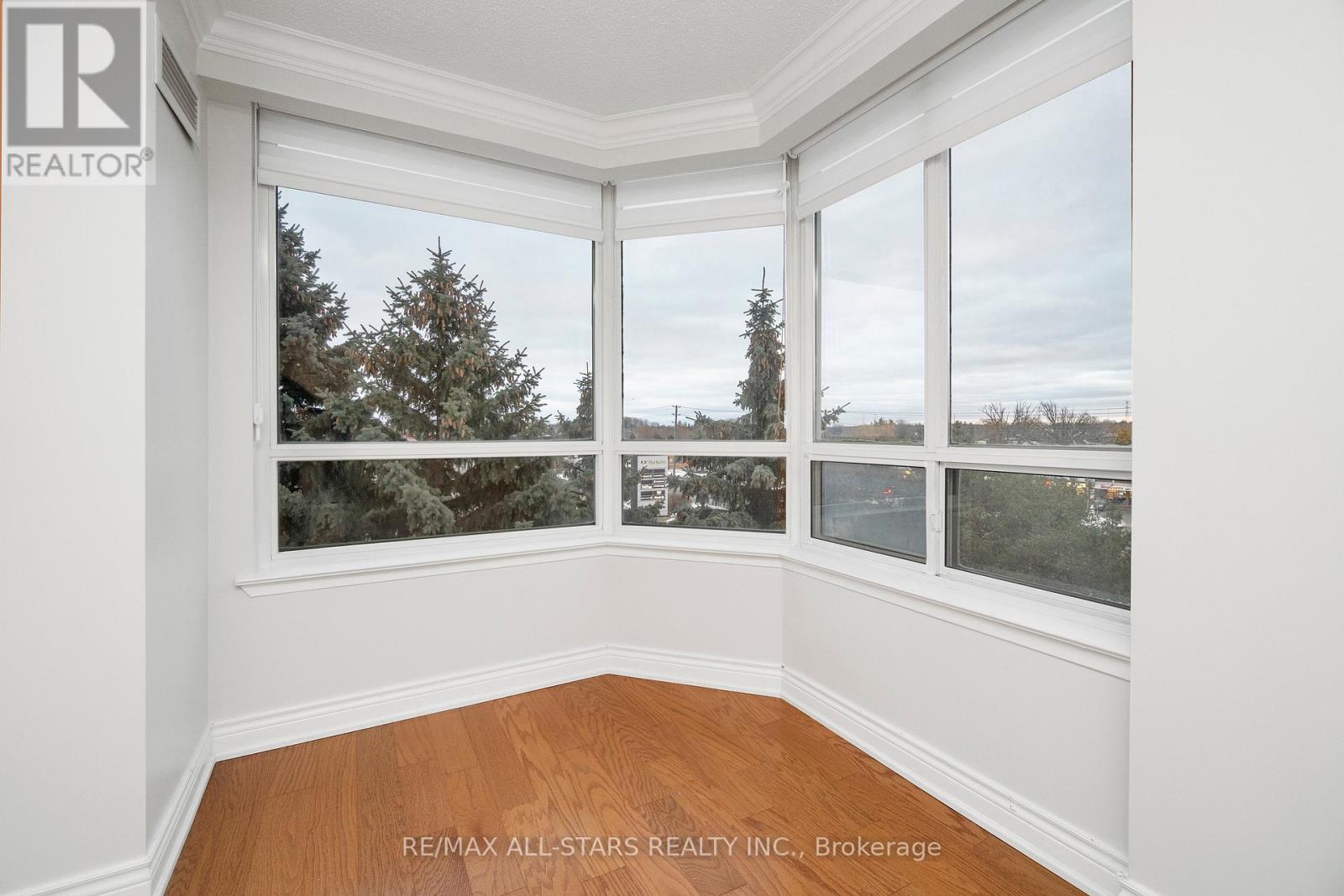 404 - 610 Bullock Drive, Markham (Markville), Ontario  L3R 0G1 - Photo 17 - N12895254