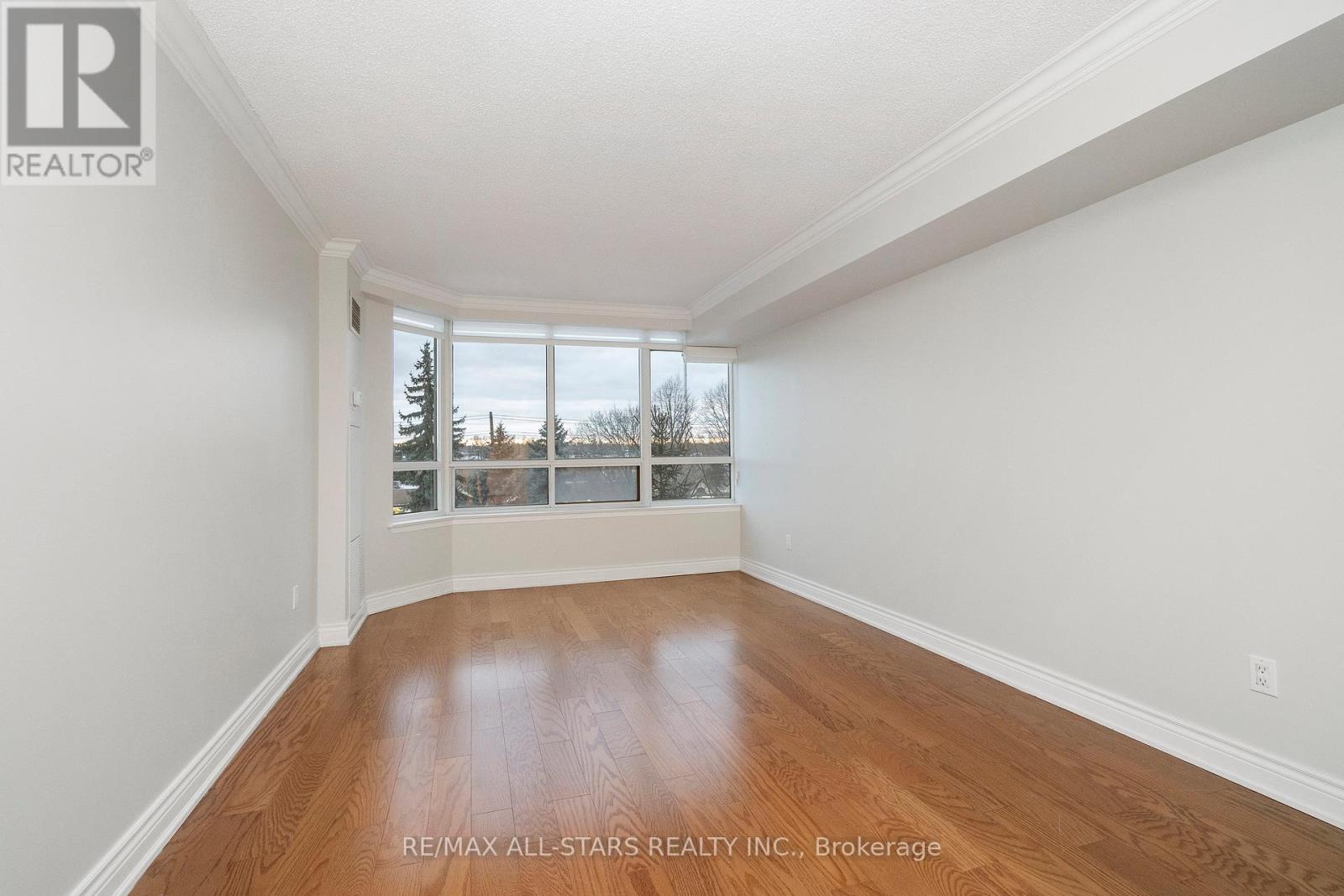 404 - 610 Bullock Drive, Markham (Markville), Ontario  L3R 0G1 - Photo 34 - N12895254