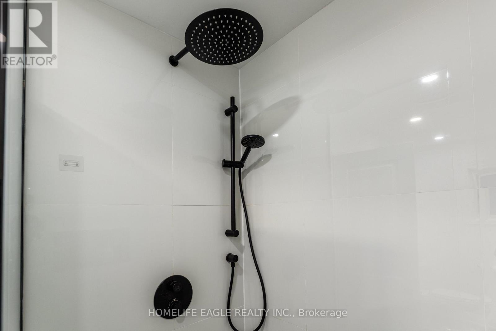 26 Whitetail Court, Vaughan, Ontario  L4L 5K9 - Photo 28 - N12895274