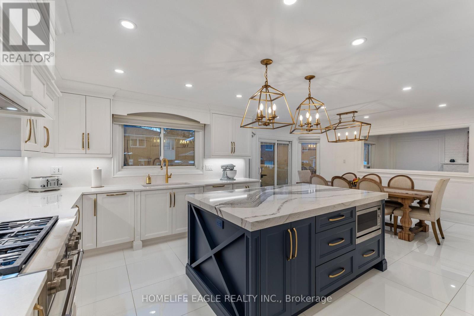 26 Whitetail Court, Vaughan, Ontario  L4L 5K9 - Photo 9 - N12895274