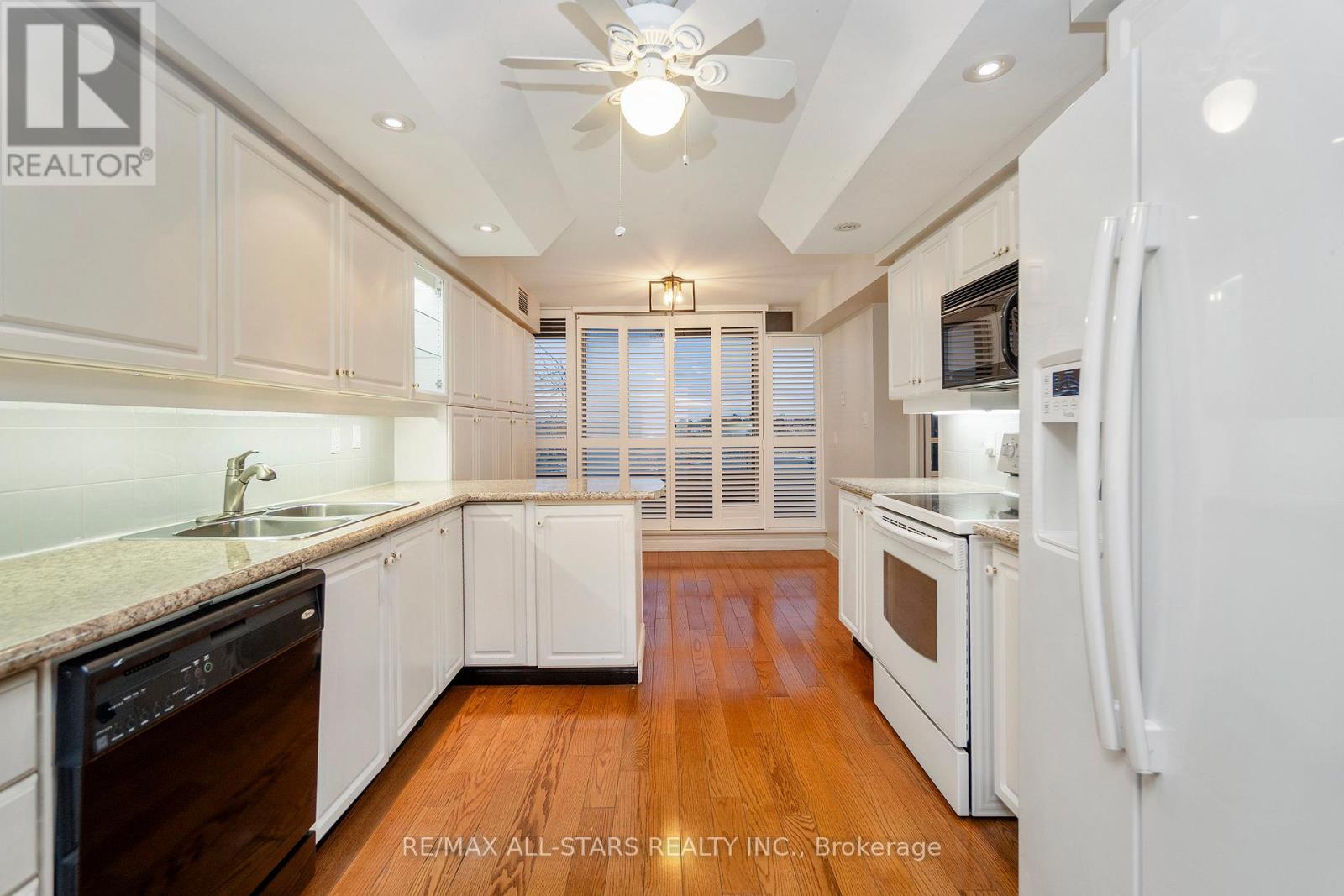 404 - 610 Bullock Drive, Markham (Markville), Ontario  L3R 0G1 - Photo 22 - N12895330