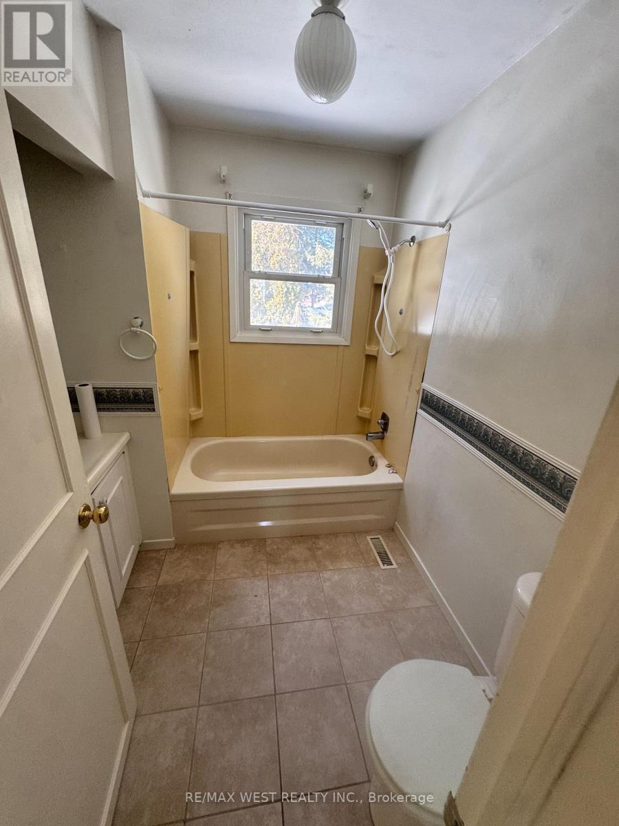 13132 Keele Street, King, Ontario  L7B 1J1 - Photo 9 - N12895356