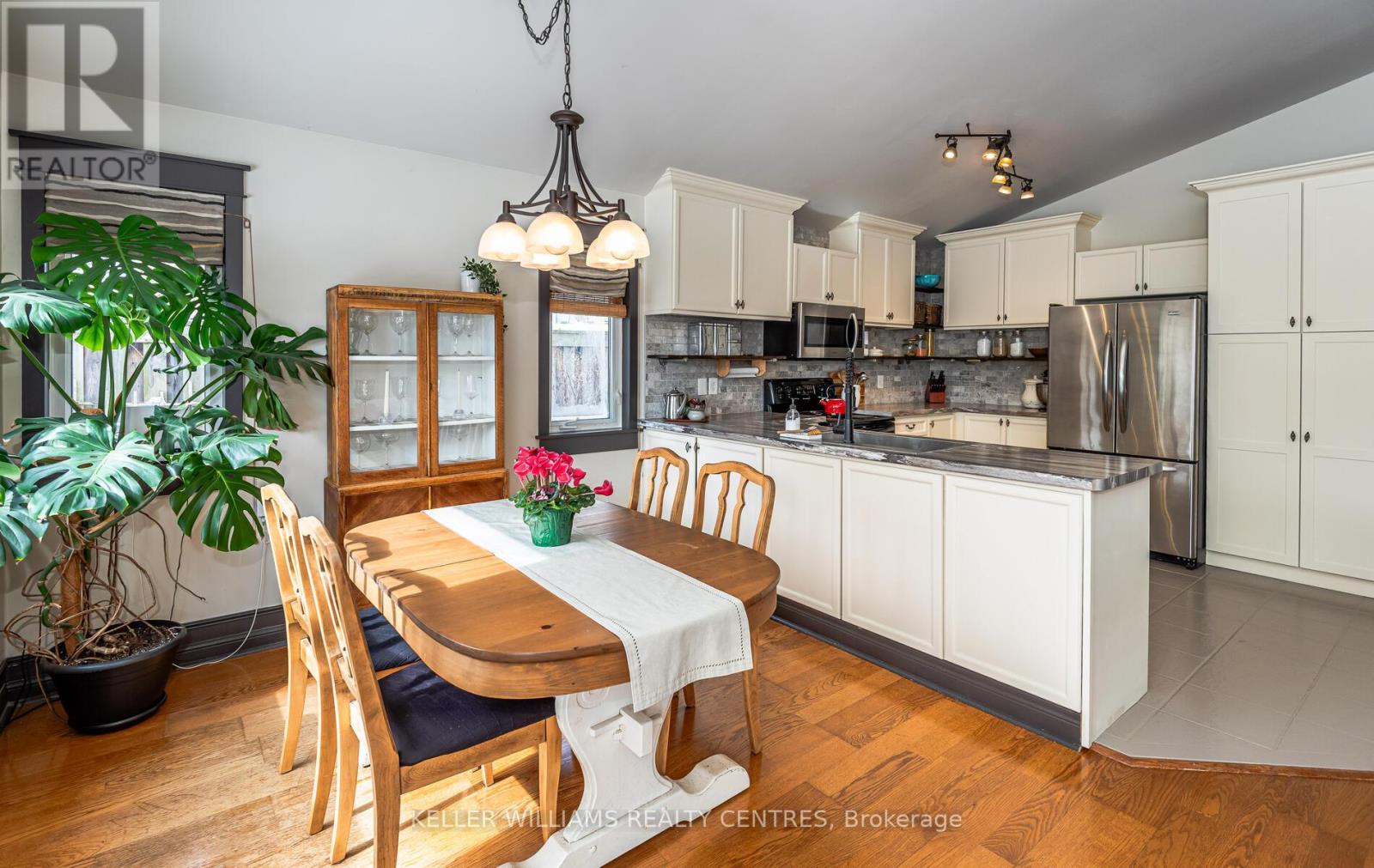 142 Mainprize Crescent, East Gwillimbury, Ontario  L0G 1M0 - Photo 11 - N12895362