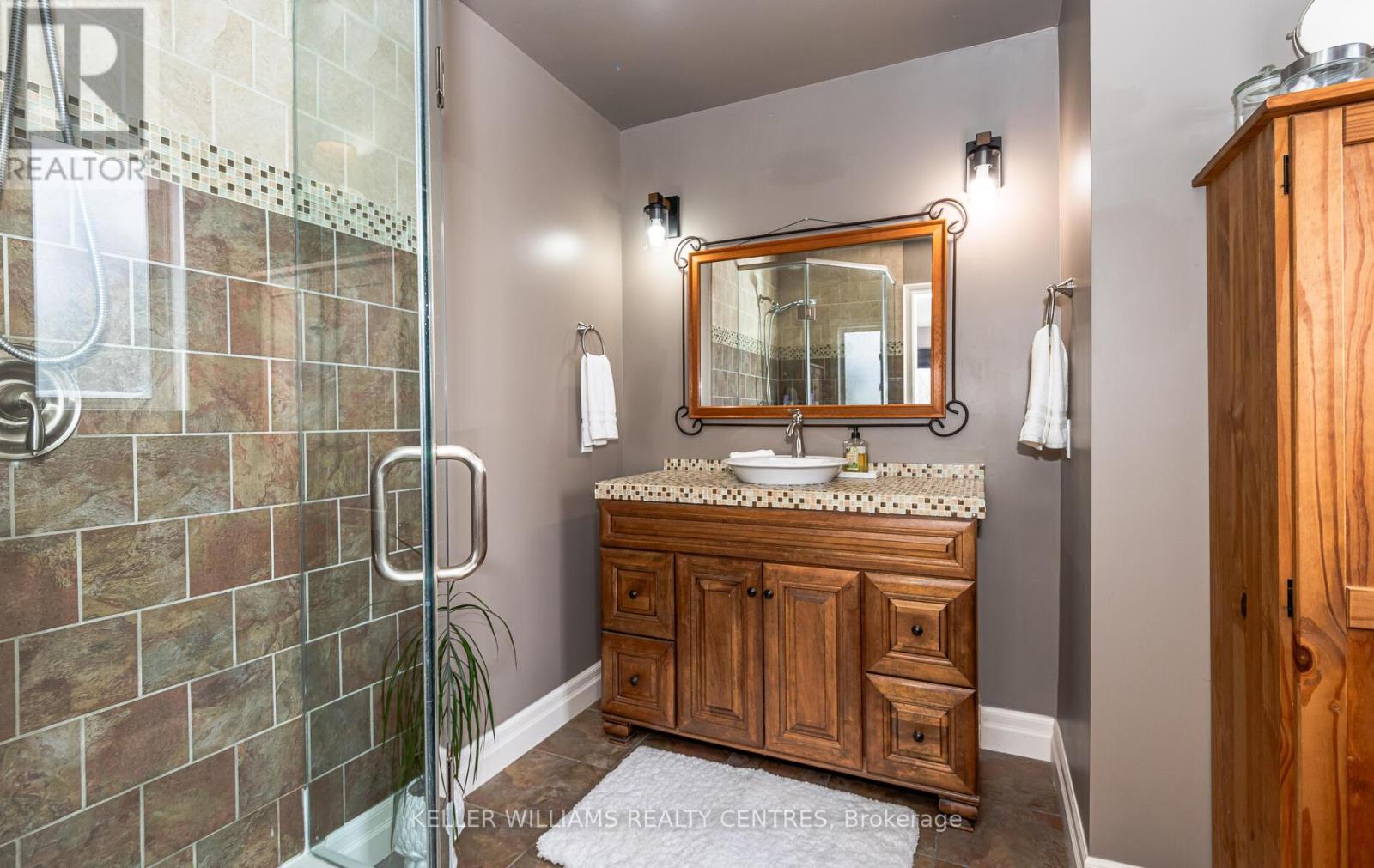 142 Mainprize Crescent, East Gwillimbury, Ontario  L0G 1M0 - Photo 15 - N12895362