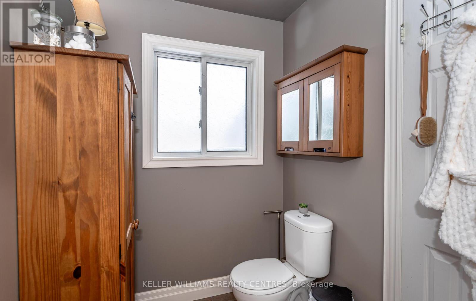 142 Mainprize Crescent, East Gwillimbury, Ontario  L0G 1M0 - Photo 17 - N12895362