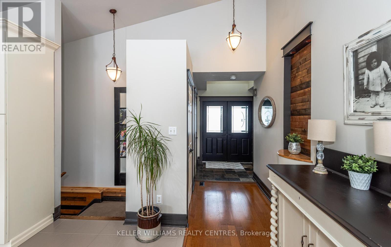 142 Mainprize Crescent, East Gwillimbury, Ontario  L0G 1M0 - Photo 18 - N12895362