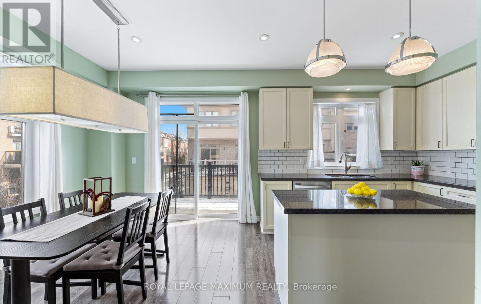 25 John Frank Road, Vaughan, Ontario  L4L 0A5 - Photo 13 - N12895374