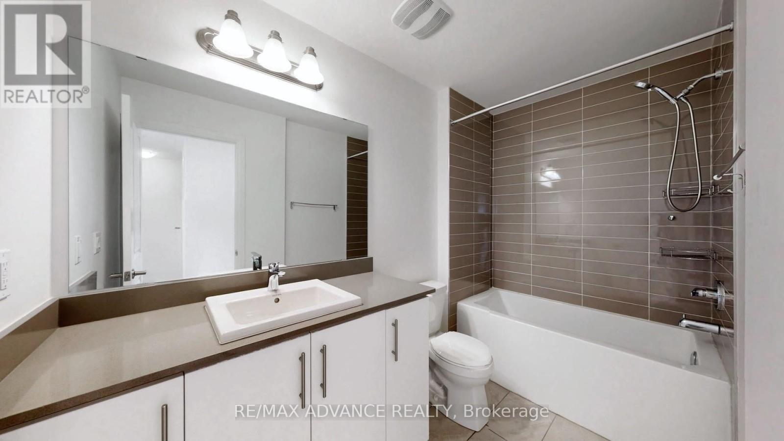 4 Carole Bell Way, Markham, Ontario  L6E 0W2 - Photo 31 - N12895404