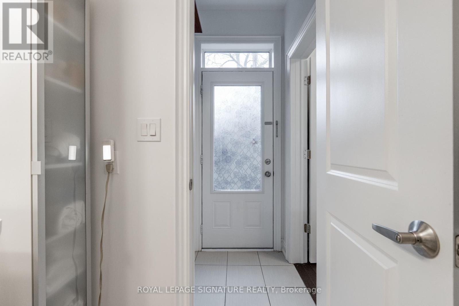 14 Queen Mary Court, Vaughan, Ontario L4L 0H9 - Photo 27 - N12895428