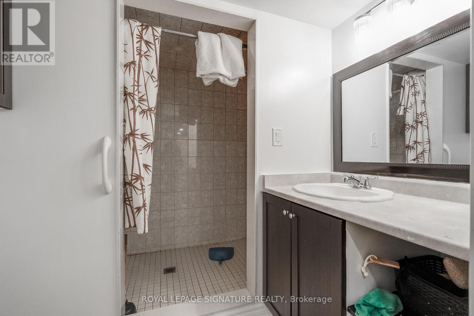 14 Queen Mary Court, Vaughan, Ontario L4L 0H9 - Photo 40 - N12895428