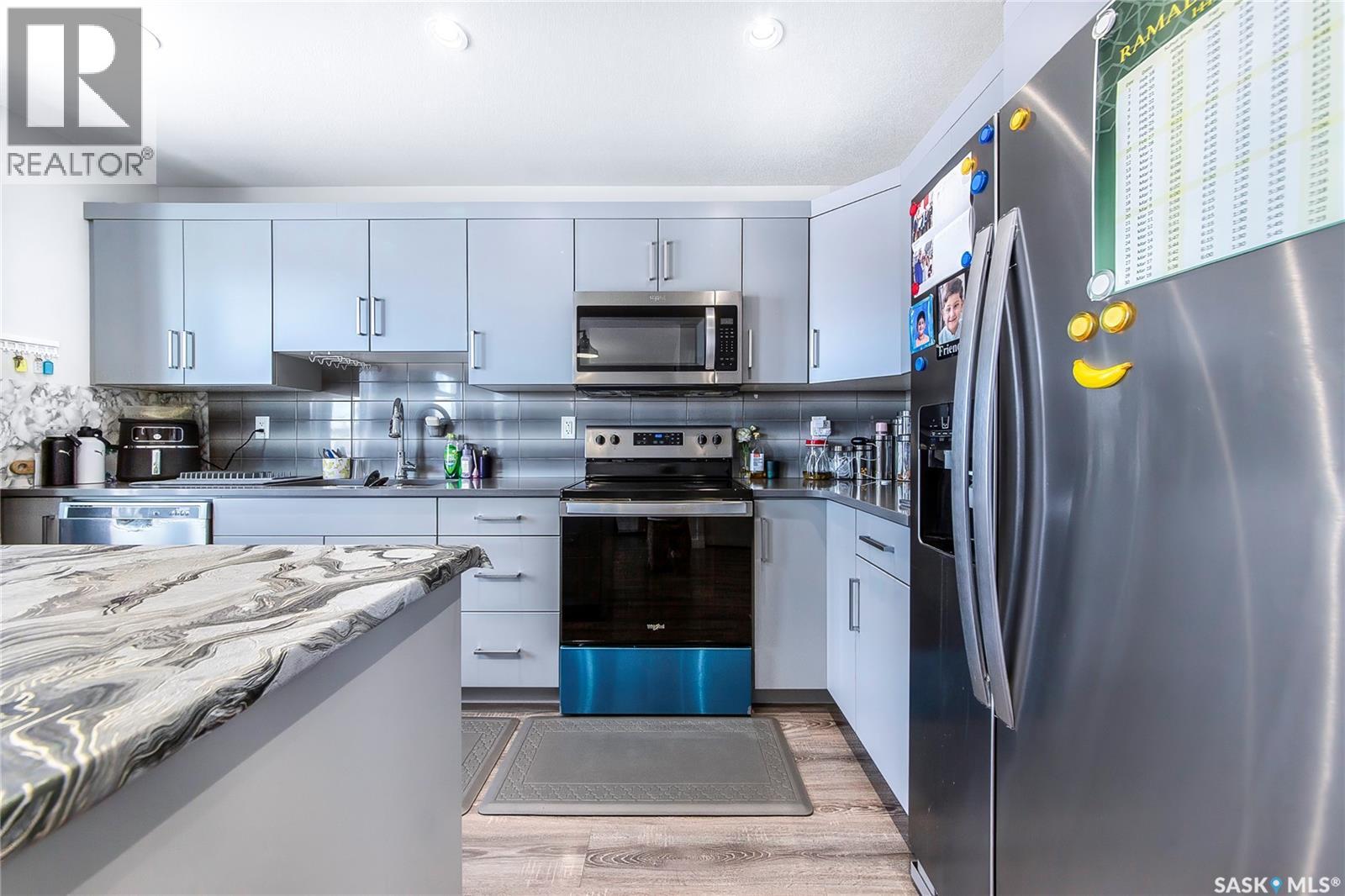 4166 Diefenbaker Drive, Saskatoon, Saskatchewan  S7I 6W8 - Photo 14 - SK030725