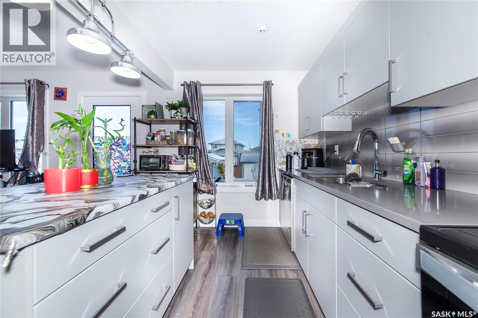 4166 Diefenbaker Drive, Saskatoon, Saskatchewan  S7I 6W8 - Photo 15 - SK030725