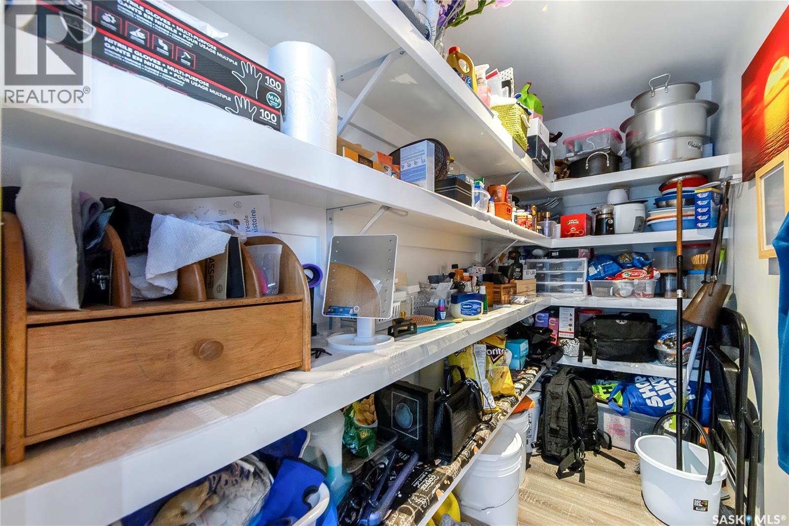 4166 Diefenbaker Drive, Saskatoon, Saskatchewan  S7I 6W8 - Photo 19 - SK030725