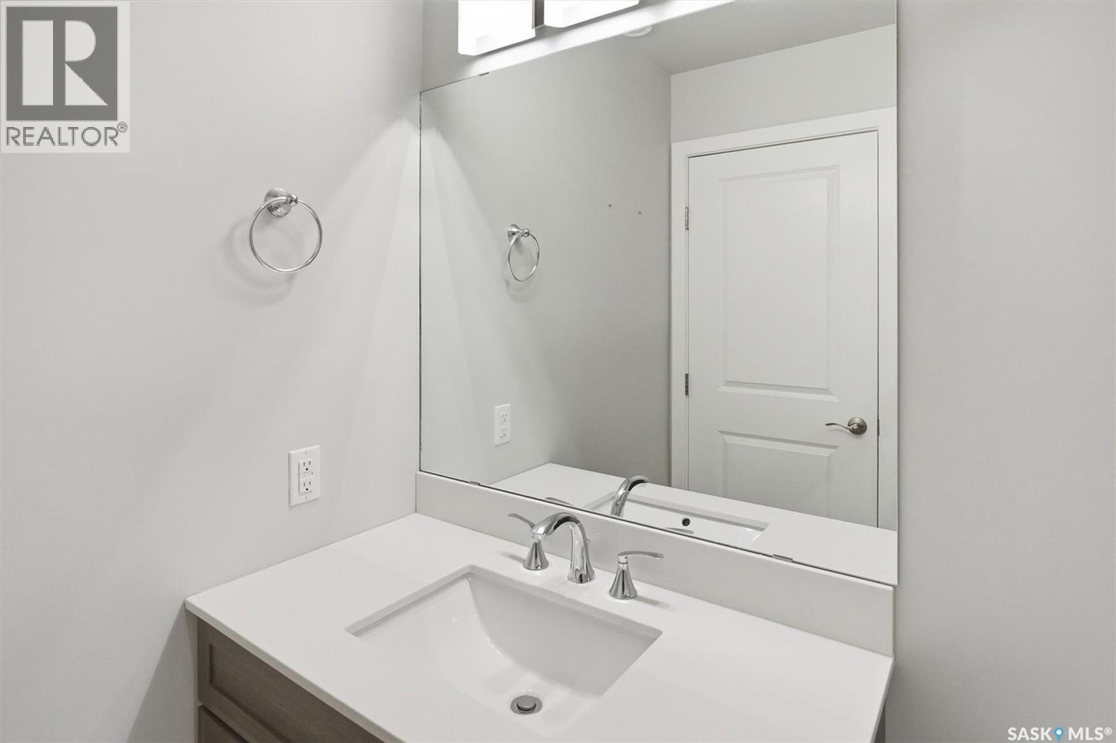 147 Newton Way, Saskatoon, Saskatchewan  S7V 0N6 - Photo 31 - SK030716