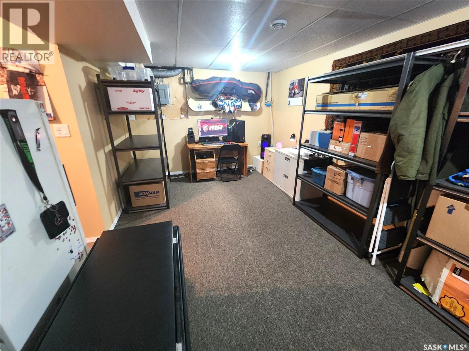 304 Second Avenue E, Lampman, Saskatchewan  S0C 1N0 - Photo 33 - SK030695