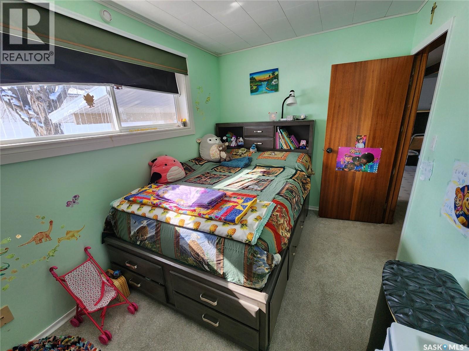 304 Second Avenue E, Lampman, Saskatchewan  S0C 1N0 - Photo 37 - SK030695