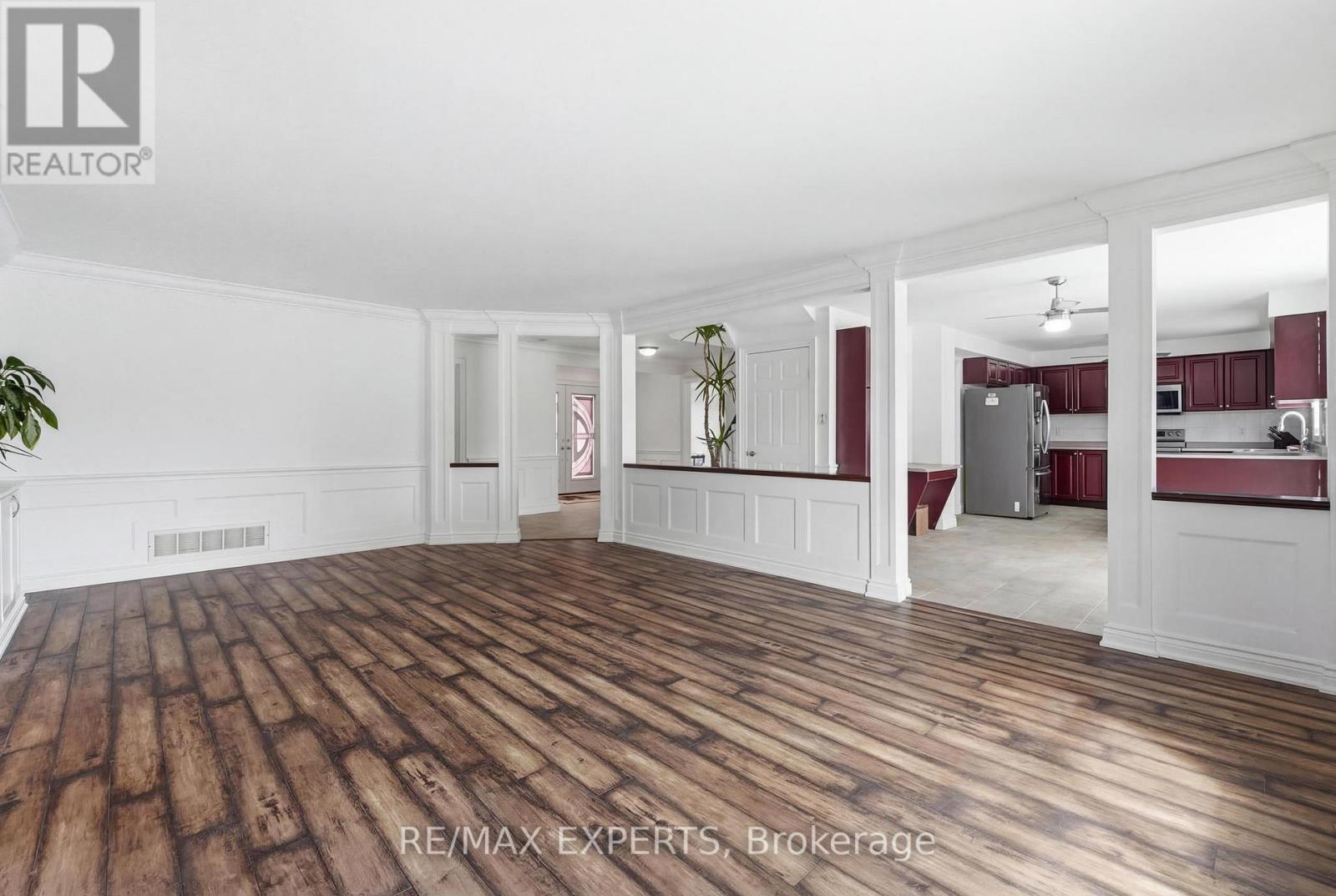 165 Sproule Drive, Barrie, Ontario  L4N 0R1 - Photo 8 - S12895368