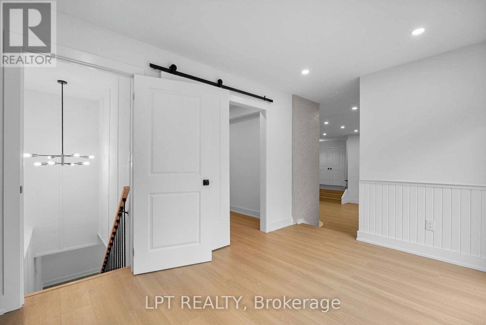 1083 Line 15 N, Oro-Medonte, Ontario  L3V 8J1 - Photo 30 - S12895384