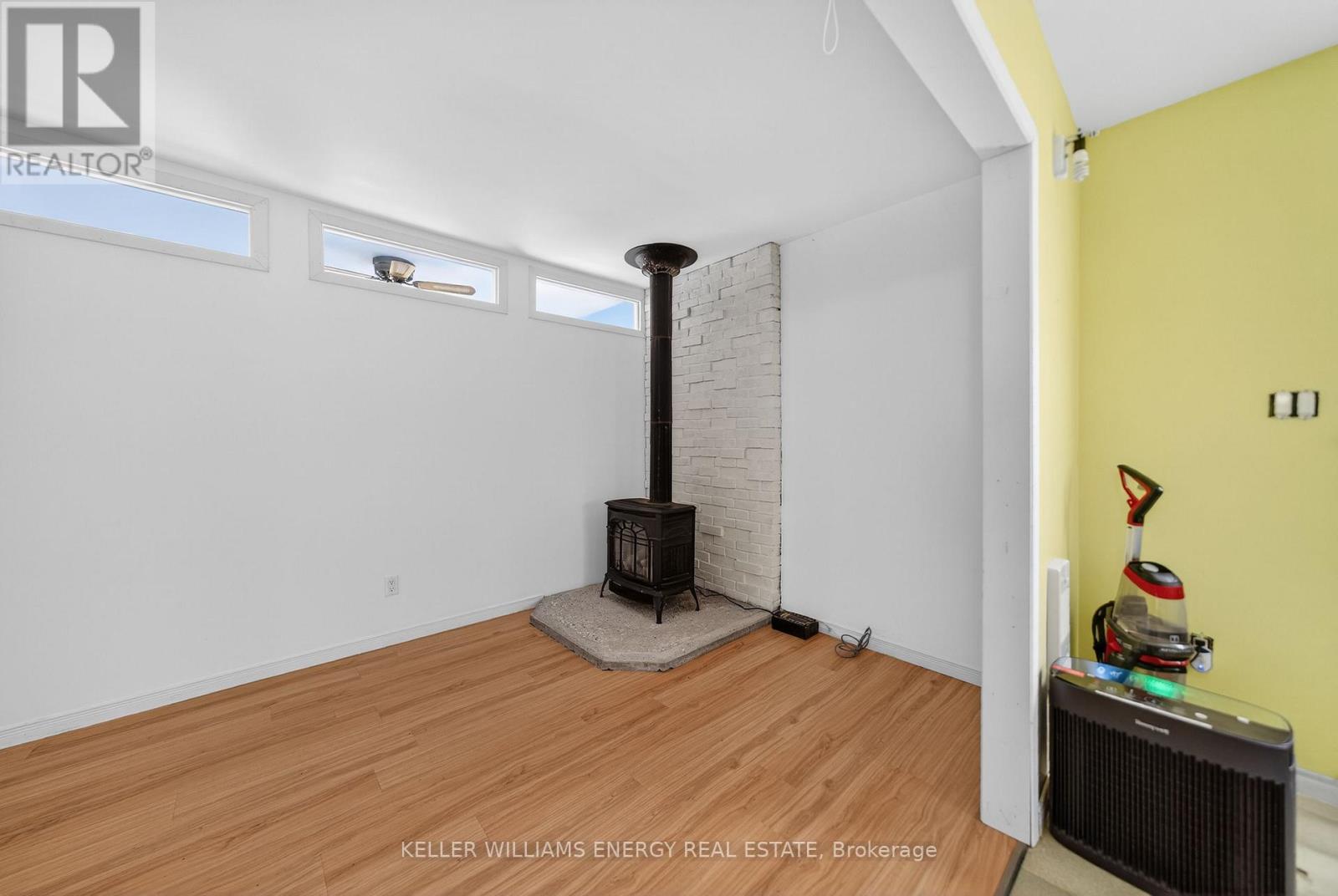 4 Mary Avenue, Prince Edward County, Ontario  K0K 3L0 - Photo 23 - X12879582