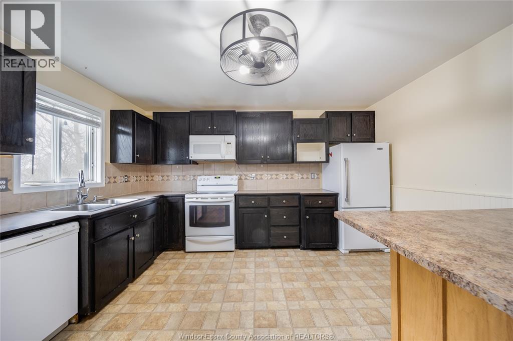 2704 Cappelletto Road, Windsor, Ontario  N8W 5M9 - Photo 12 - 26005599