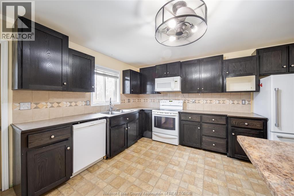 2704 Cappelletto Road, Windsor, Ontario  N8W 5M9 - Photo 13 - 26005599