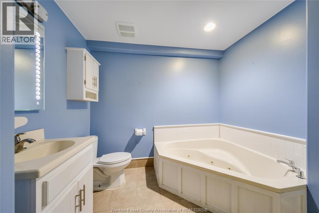 2704 Cappelletto Road, Windsor, Ontario  N8W 5M9 - Photo 33 - 26005599