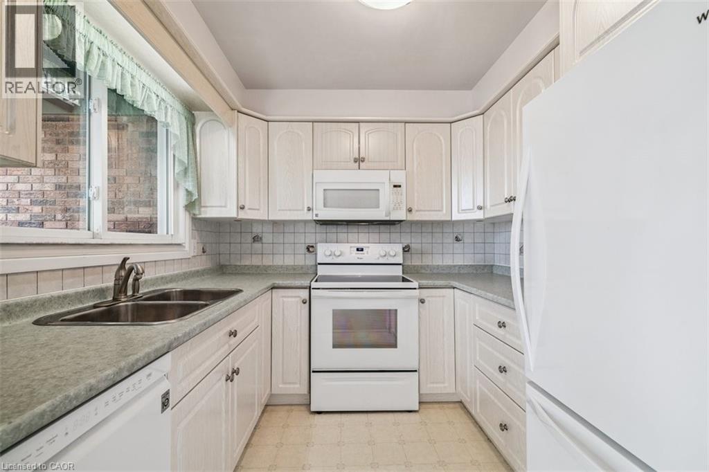 1552 Kerns Road Unit# 4, Burlington, Ontario  L7P 3A7 - Photo 7 - 40812275