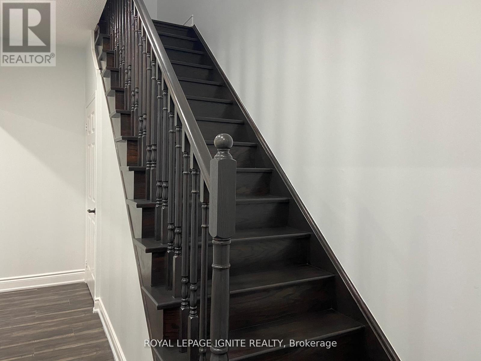 (Main & 2nd Floor) - 90 Kilrea Way, Brampton (Credit Valley), Ontario  L6X 0R3 - Photo 15 - W12895138