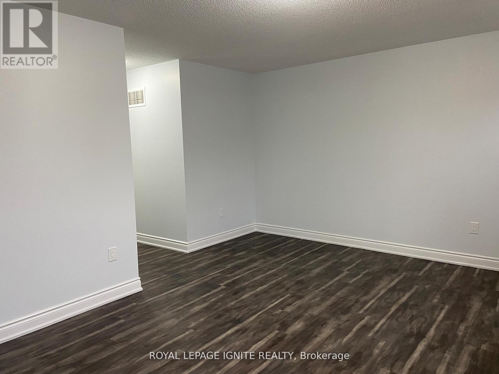 (Main & 2nd Floor) - 90 Kilrea Way, Brampton (Credit Valley), Ontario  L6X 0R3 - Photo 27 - W12895138
