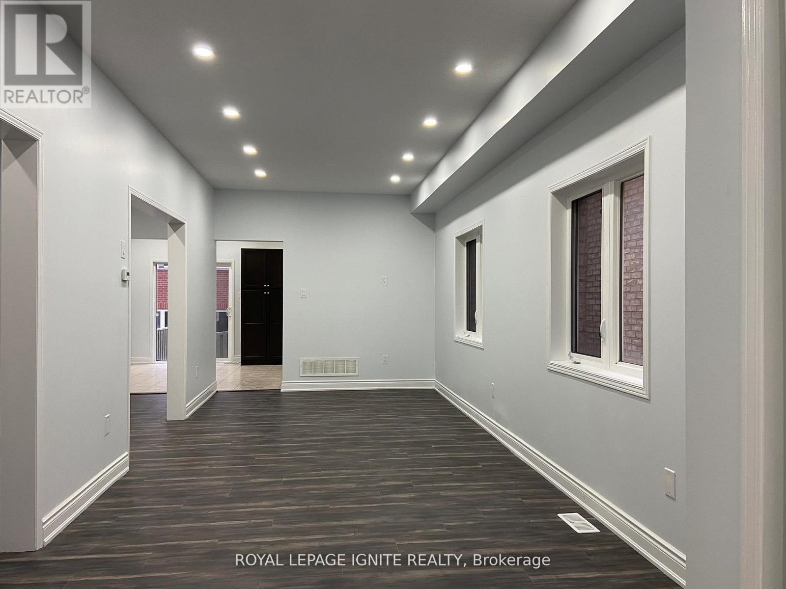 (Main & 2nd Floor) - 90 Kilrea Way, Brampton (Credit Valley), Ontario  L6X 0R3 - Photo 7 - W12895138