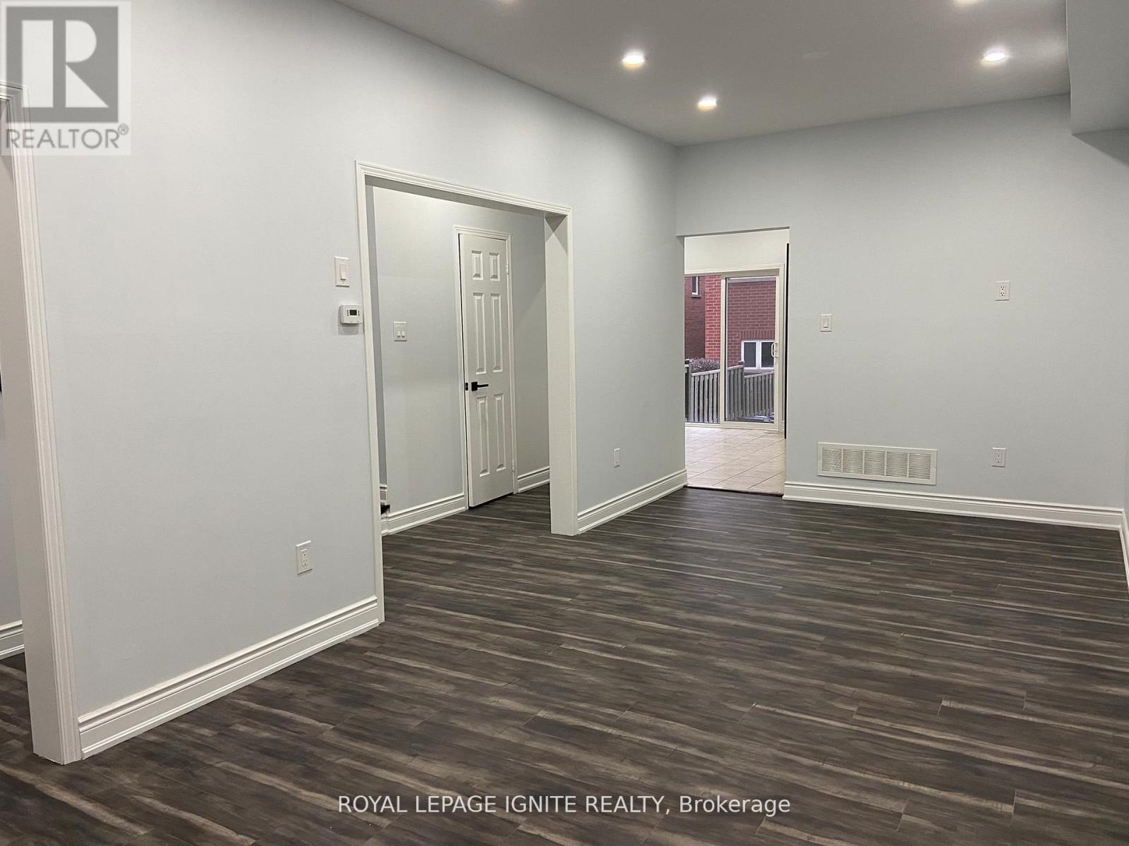 (Main & 2nd Floor) - 90 Kilrea Way, Brampton (Credit Valley), Ontario  L6X 0R3 - Photo 8 - W12895138