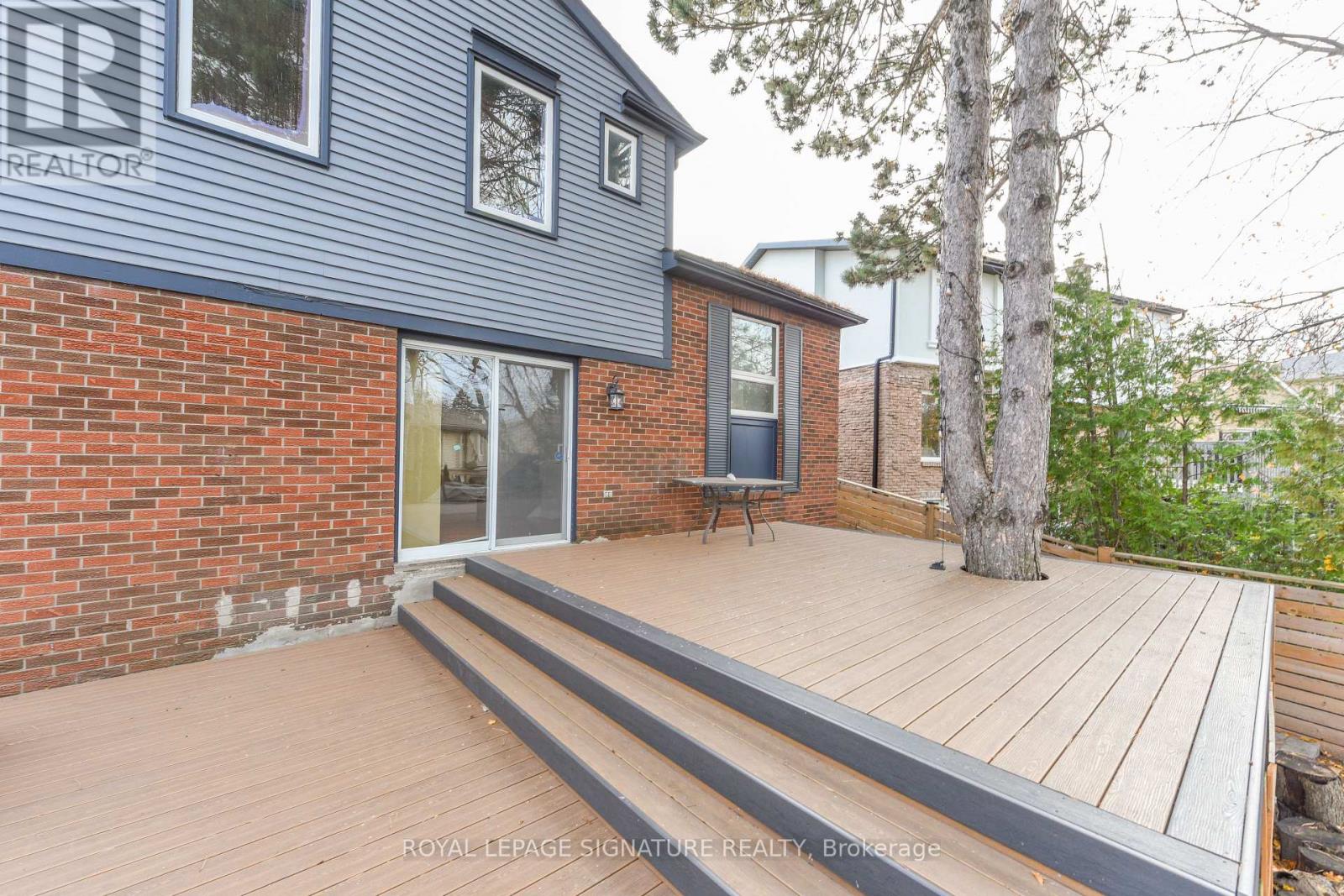 Upper Level - 3162 Folkway Drive, Mississauga, Ontario  L5L 2A3 - Photo 47 - W12895142