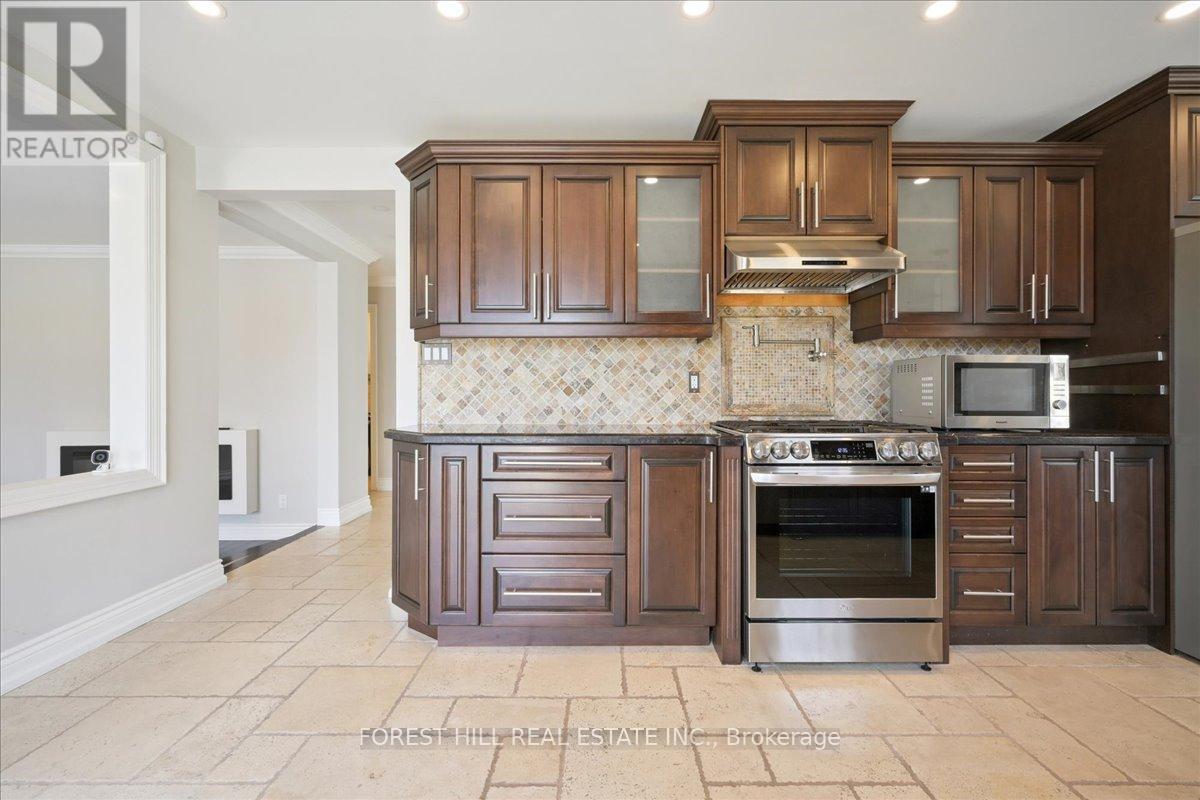 2579 Kenna Court, Mississauga, Ontario  L5K 2K4 - Photo 18 - W12895164