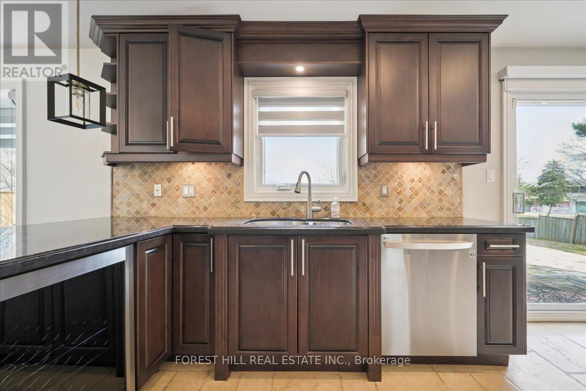 2579 Kenna Court, Mississauga, Ontario  L5K 2K4 - Photo 19 - W12895164