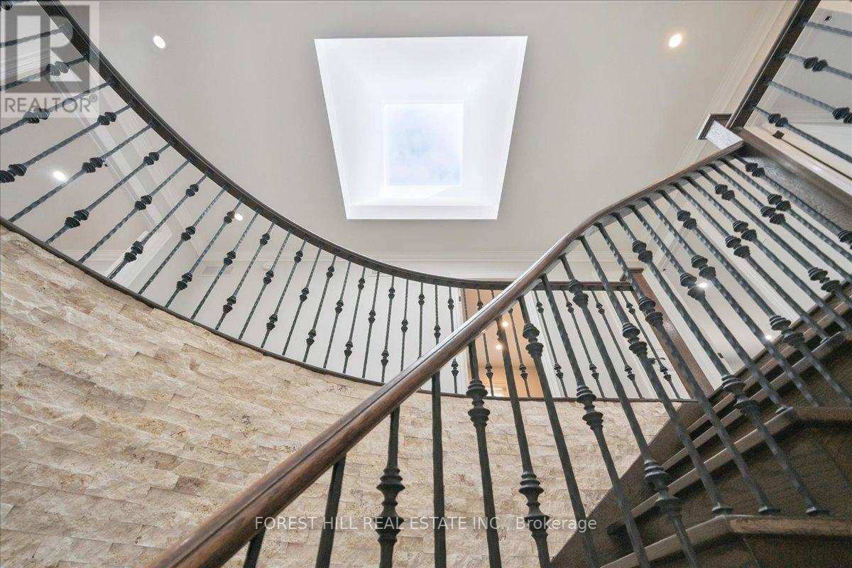 2579 Kenna Court, Mississauga, Ontario  L5K 2K4 - Photo 29 - W12895164