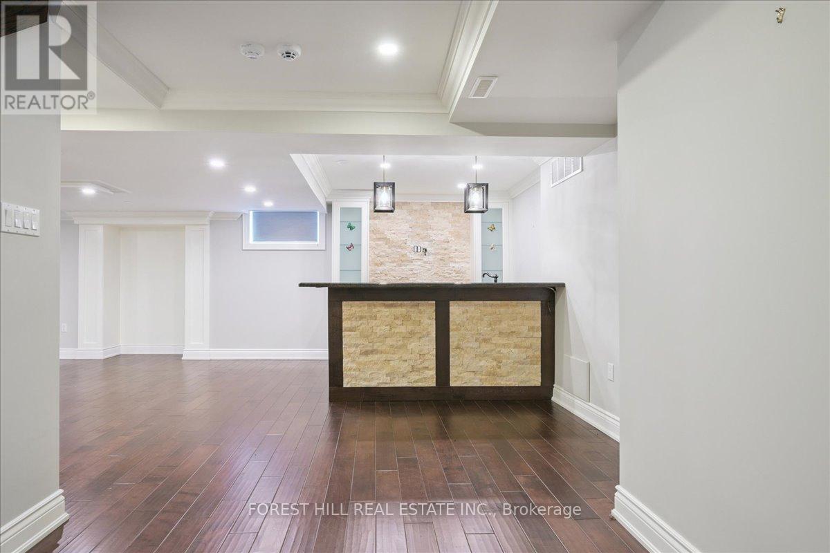 2579 Kenna Court, Mississauga, Ontario  L5K 2K4 - Photo 32 - W12895164