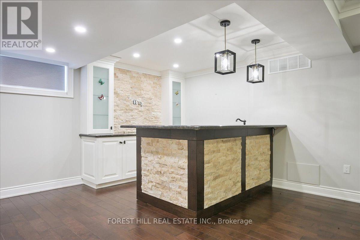 2579 Kenna Court, Mississauga, Ontario  L5K 2K4 - Photo 34 - W12895164