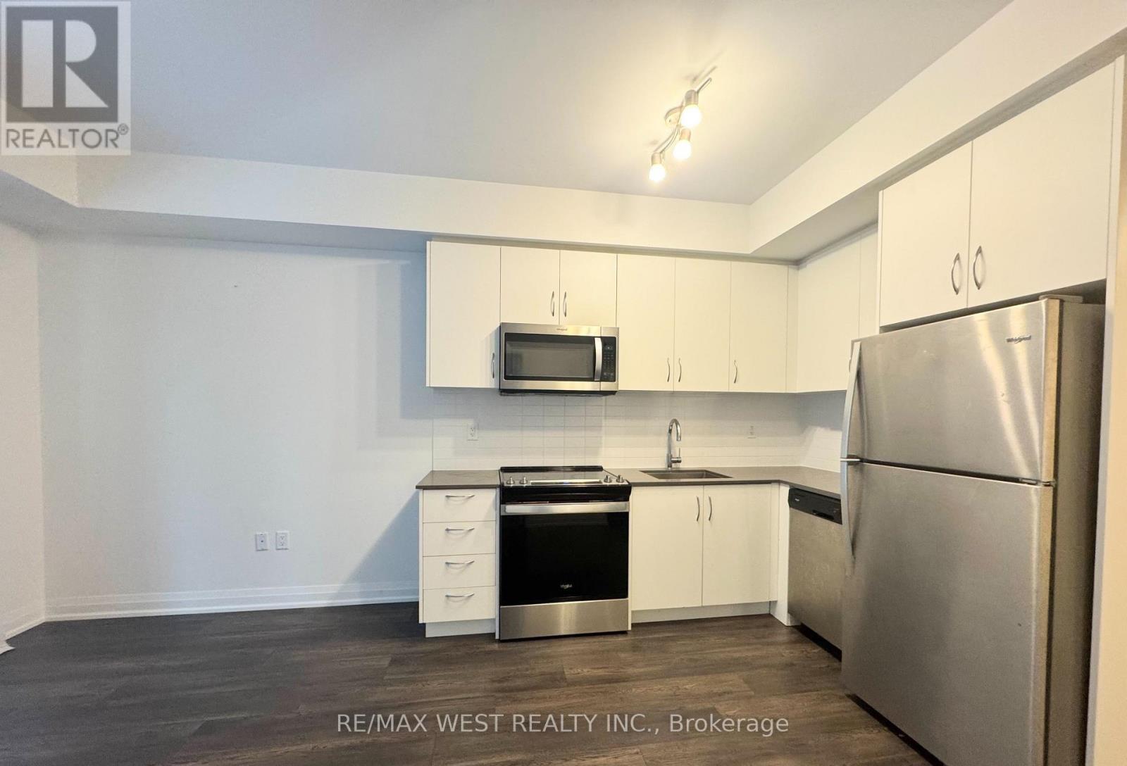 106 - 95 Attmar Drive, Brampton, Ontario  L6P 0Y6 - Photo 6 - W12895172