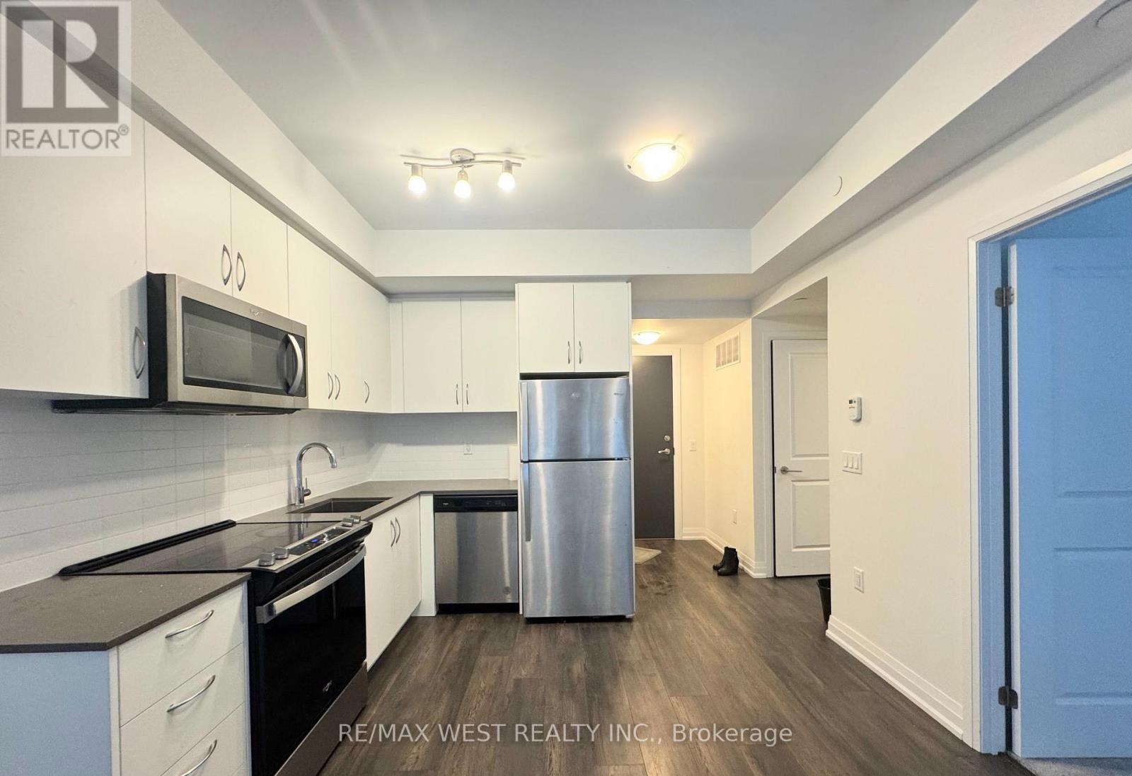 106 - 95 Attmar Drive, Brampton, Ontario  L6P 0Y6 - Photo 8 - W12895172