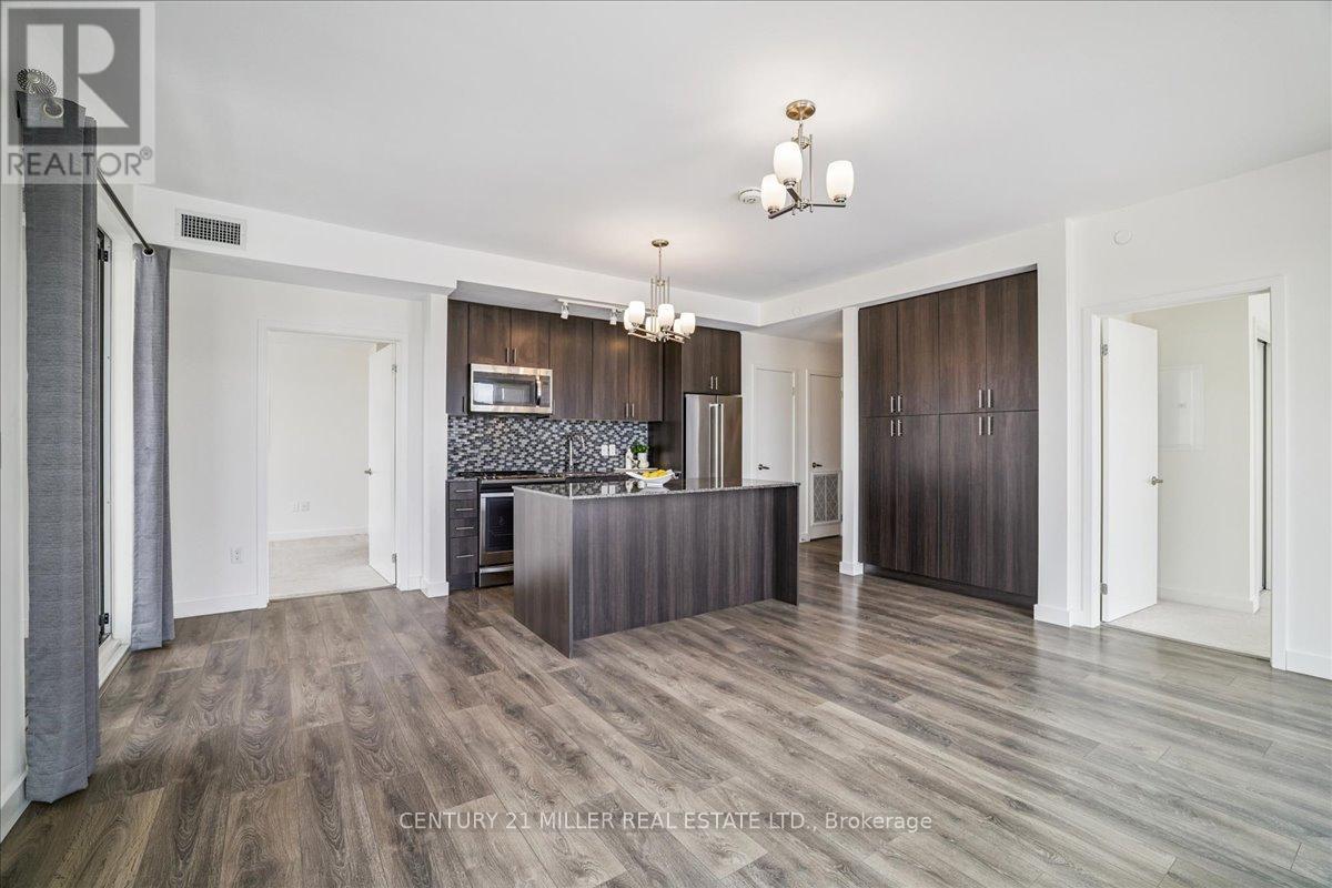 305 - 150 Sabina Drive, Oakville, Ontario  L6H 0W3 - Photo 10 - W12895240