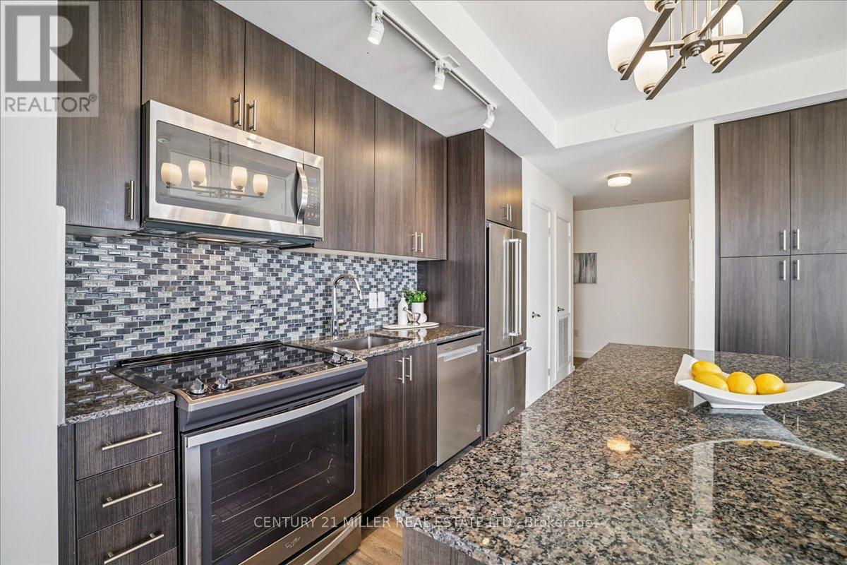 305 - 150 Sabina Drive, Oakville, Ontario  L6H 0W3 - Photo 15 - W12895240