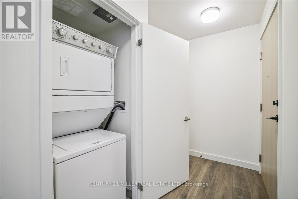 305 - 150 Sabina Drive, Oakville, Ontario  L6H 0W3 - Photo 25 - W12895240