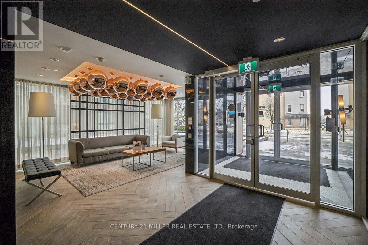 305 - 150 Sabina Drive, Oakville, Ontario  L6H 0W3 - Photo 4 - W12895240