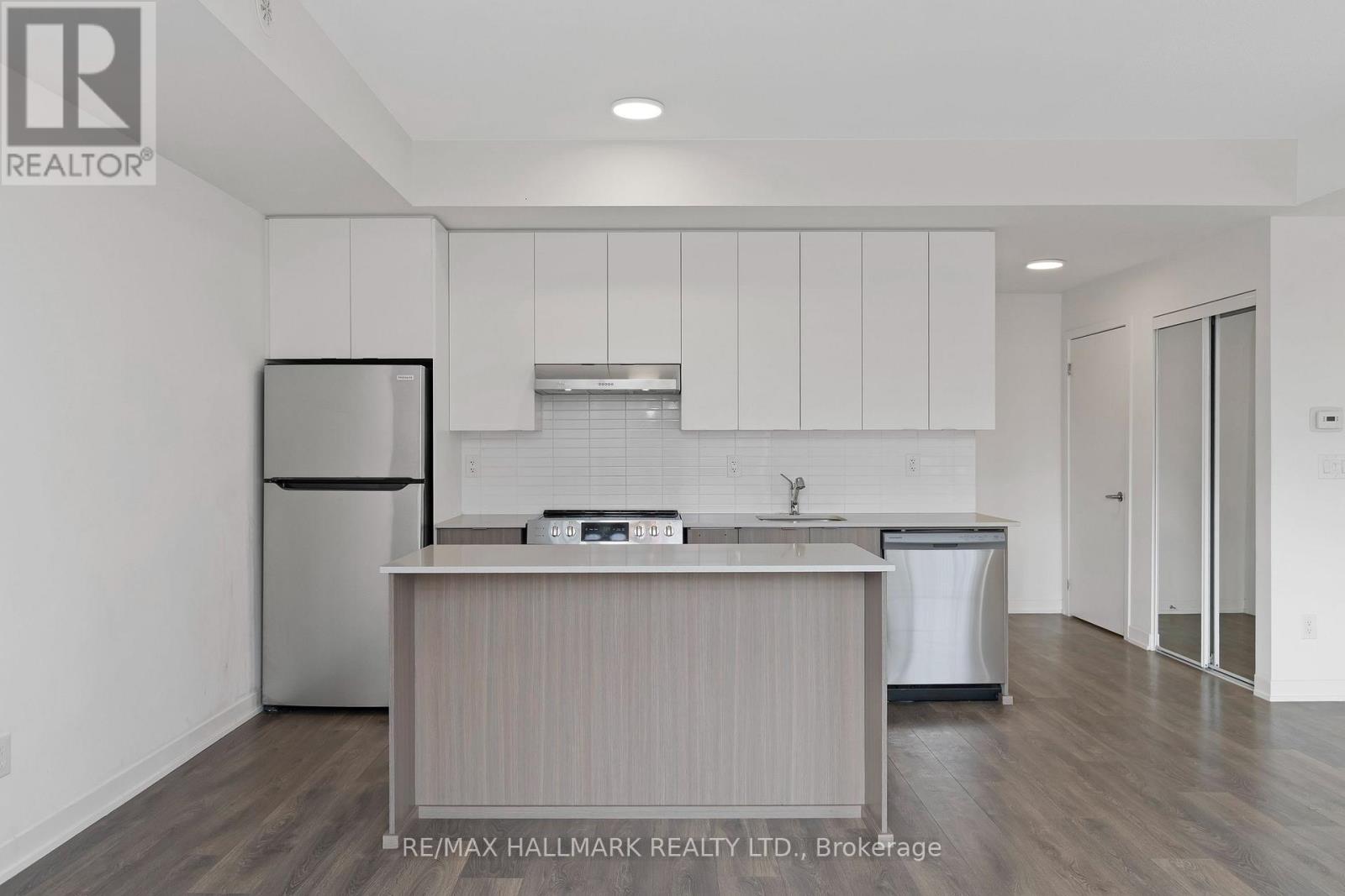 H202 - 90 Canon Jackson Drive, Toronto, Ontario  M6M 0B9 - Photo 14 - W12895332