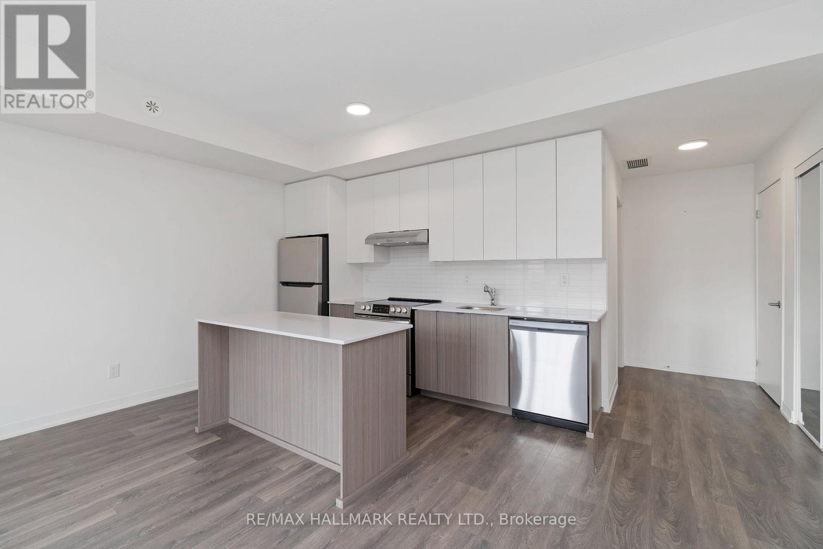 H202 - 90 Canon Jackson Drive, Toronto, Ontario  M6M 0B9 - Photo 5 - W12895332