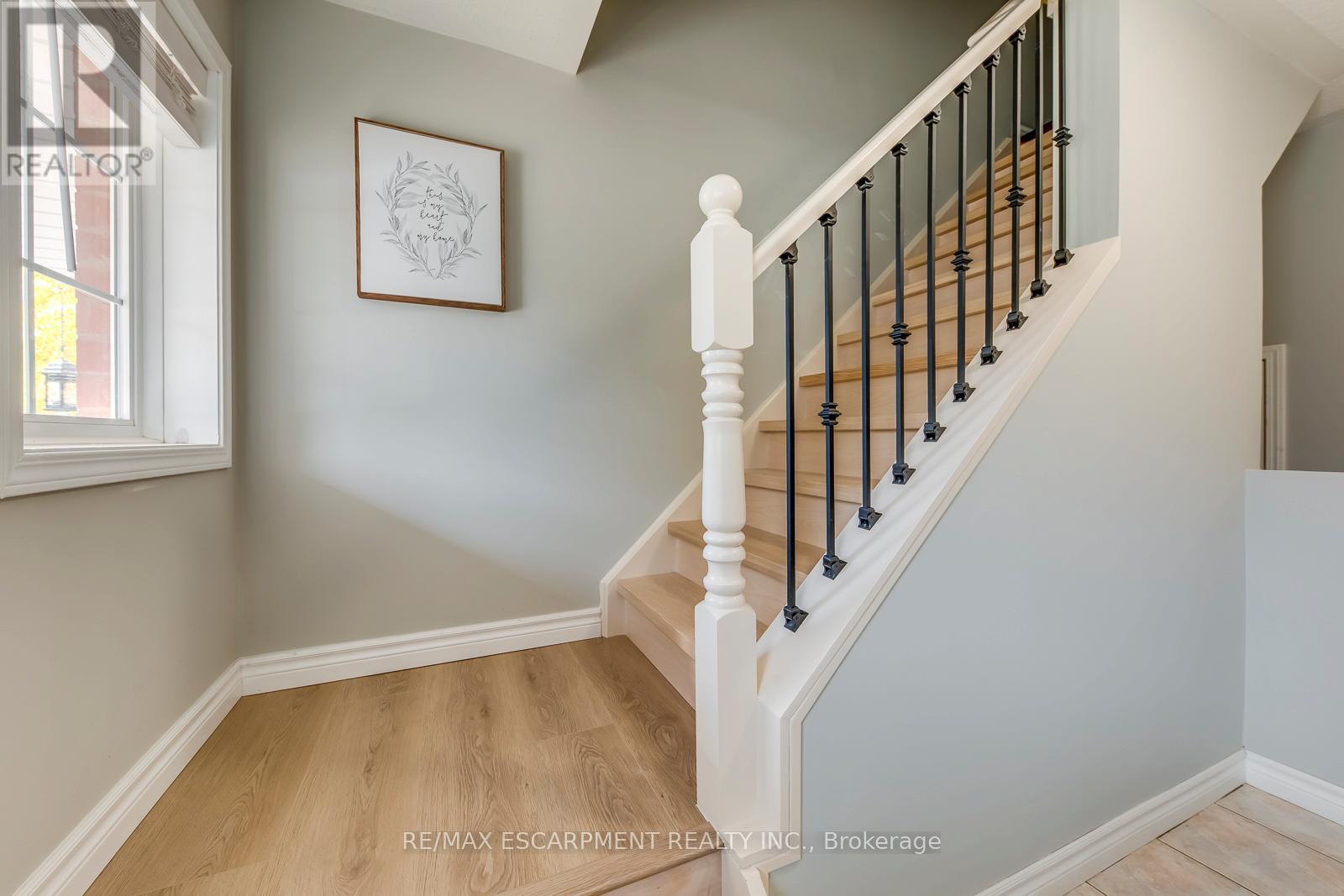 4401 Peter Drive, Burlington, Ontario  L7L 6S6 - Photo 21 - W12895354