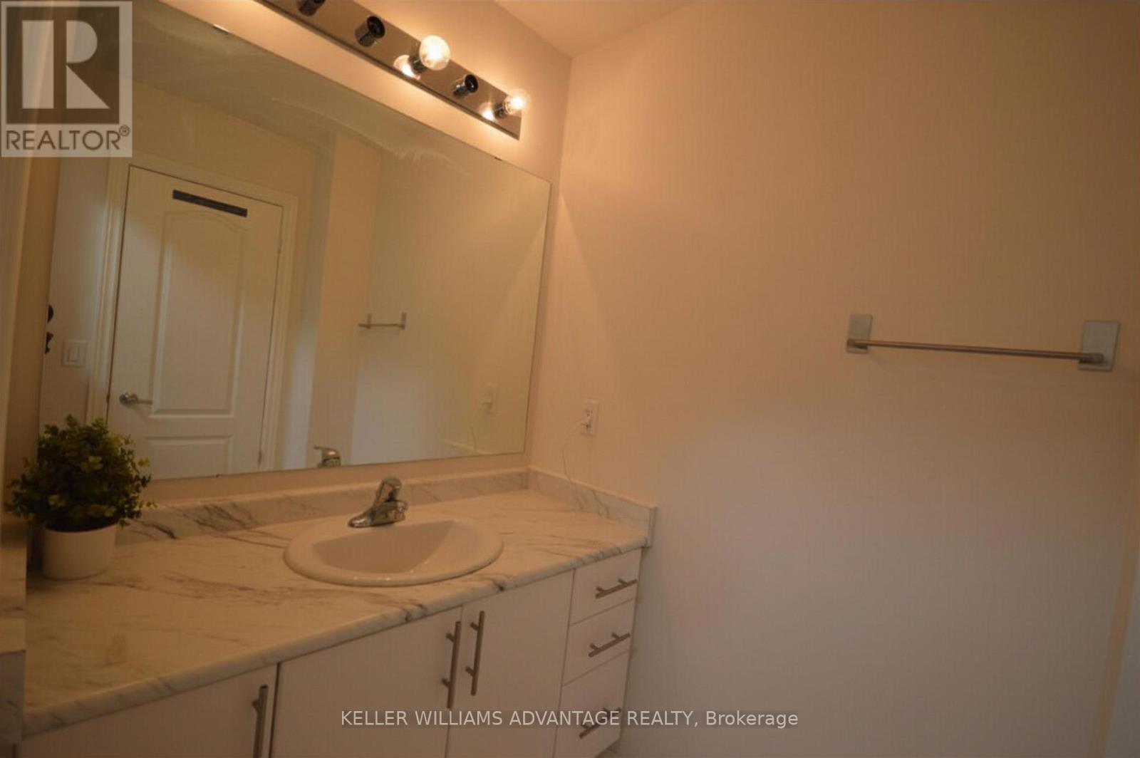 466 Silver Maple Road, Oakville, Ontario  L6H 3P5 - Photo 22 - W12895388